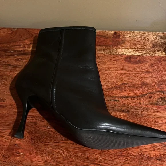 STEVE MADDEN Pointed Toe Booties - Picture 3 of 6
